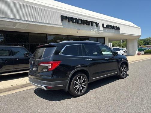 2021 Honda Pilot Touring 8-Passenger