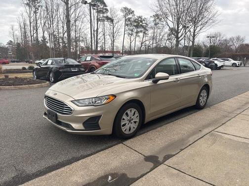 2019 Ford Fusion S