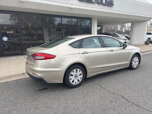 2019 Ford Fusion S