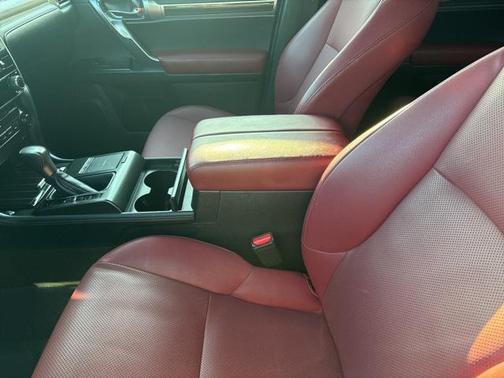 2023 Lexus GX 460 Premium