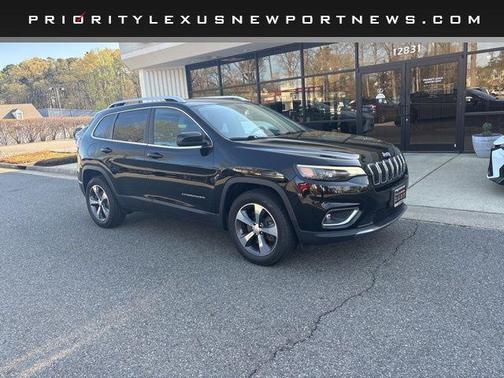 Diamond Black Crystal Pearlcoat 2019 Jeep Cherokee Limited