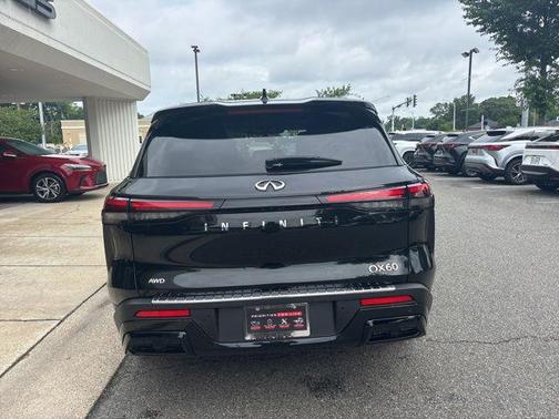 Mineral Black 2023 INFINITI QX60 Luxe