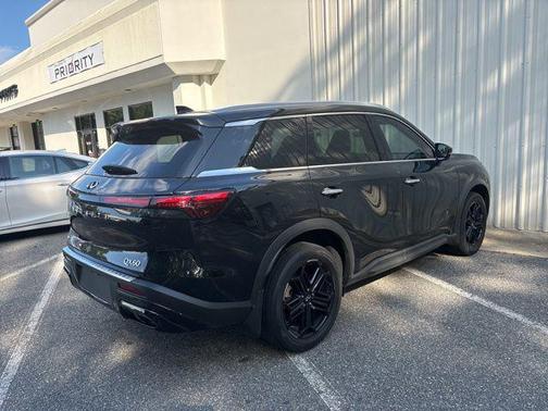 Mineral Black 2023 INFINITI QX60 Luxe