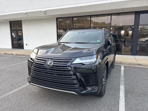 2026 Lexus LX 700h Luxury