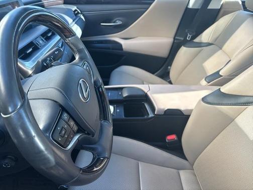 2021 Lexus ES 250 Base