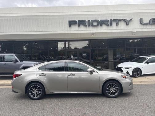 2017 Lexus ES 350 Base