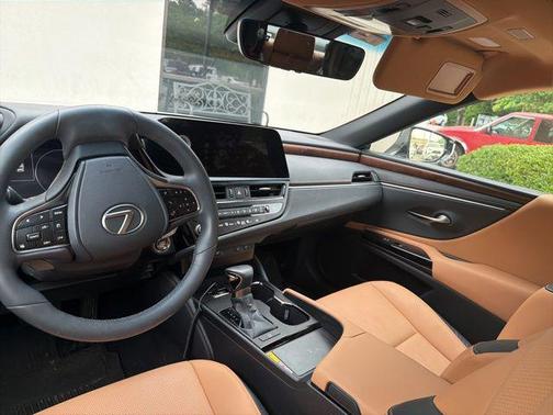 Eminent White Pearl 2023 Lexus ES 350 Base