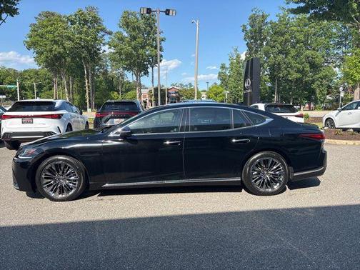 Obsidian 2019 Lexus LS 500 Base