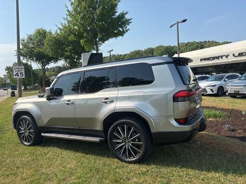 Atomic Silver 2025 Lexus GX 550 Luxury