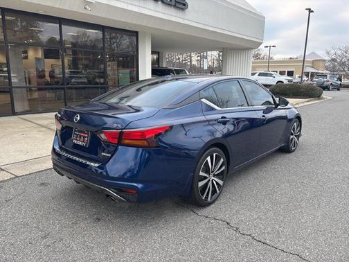 2022 Nissan Altima SR VC-Turbo FWD