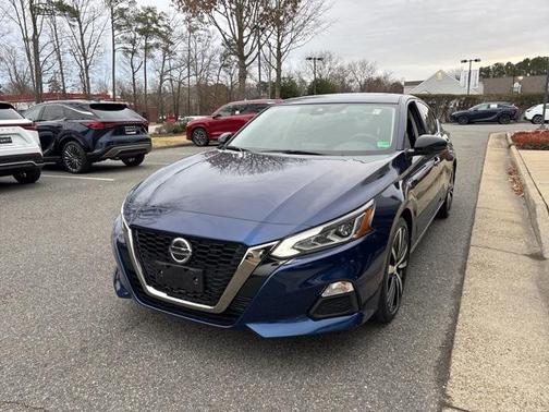 2022 Nissan Altima SR VC-Turbo FWD