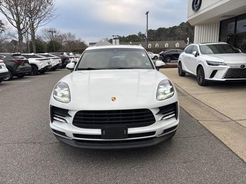 2021 Porsche Macan Base