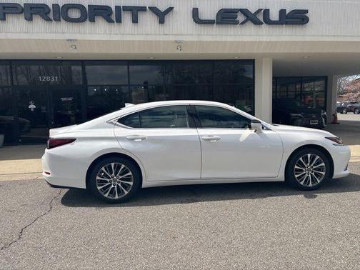 2021 Lexus ES 350 Base