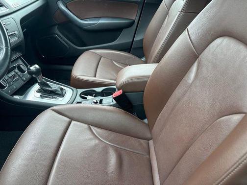 White 2018 Audi Q3 2.0T Premium