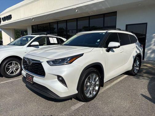 Wind Chill Pearl 2024 Toyota Highlander Limited