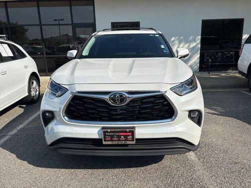 Wind Chill Pearl 2024 Toyota Highlander Limited