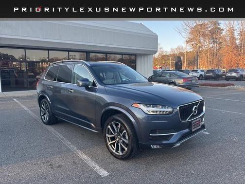 2019 Volvo XC90 T5 Momentum