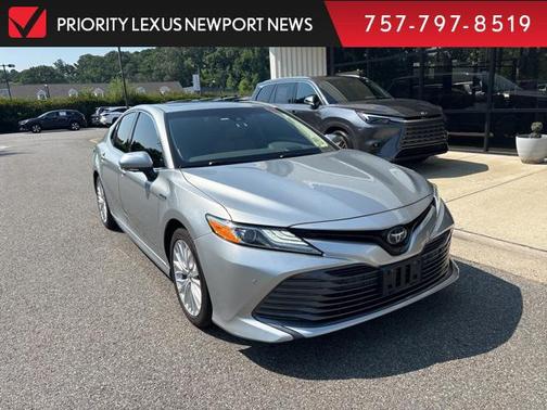 2018 Toyota Camry Hybrid XLE
