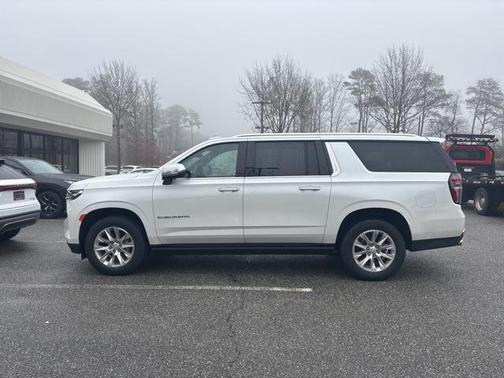 2023 Chevrolet Suburban Premier