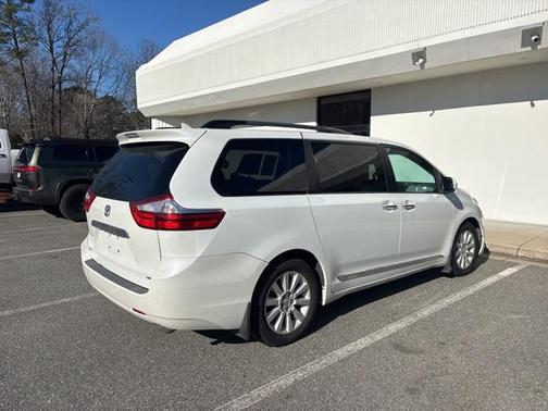 2015 Toyota Sienna SE