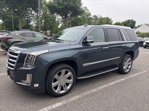 Shadow 2019 Cadillac Escalade Luxury