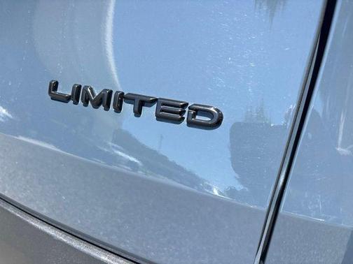 Cloud 2024 Toyota Grand Highlander Limited