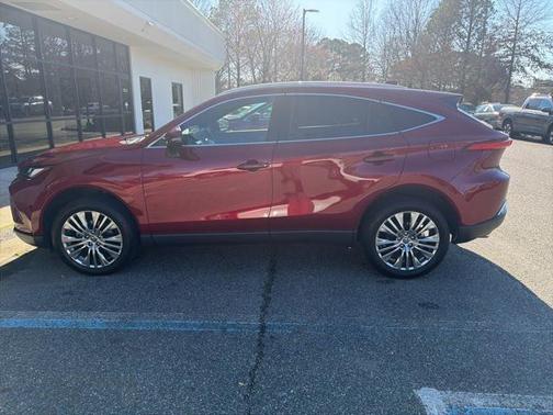 2023 Toyota Venza XLE