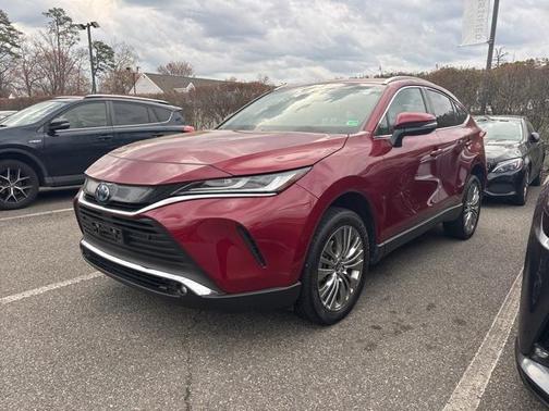 2023 Toyota Venza XLE