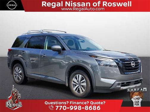 2023 Nissan Pathfinder SL