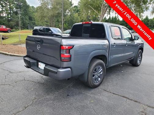 2025 Nissan Frontier SV