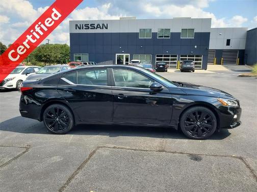 2022 Nissan Altima 2.5 SR