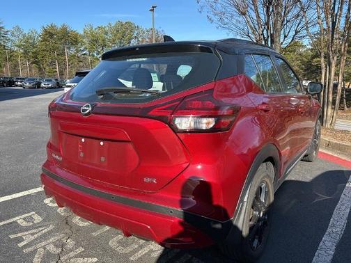 2023 Nissan Kicks SR