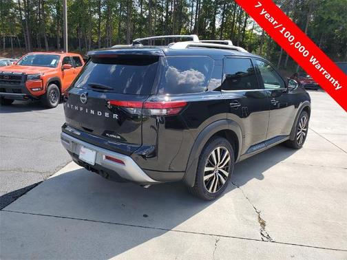 2024 Nissan Pathfinder Platinum