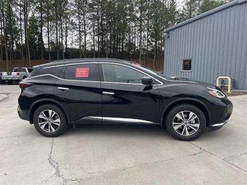 2023 Nissan Murano SV