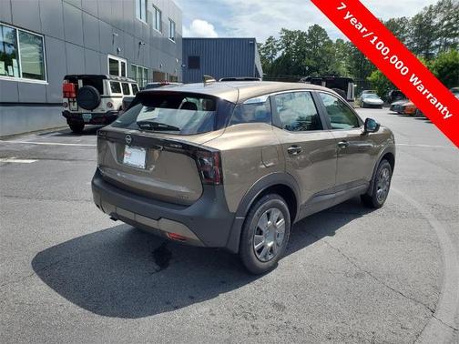 2025 Nissan Kicks S