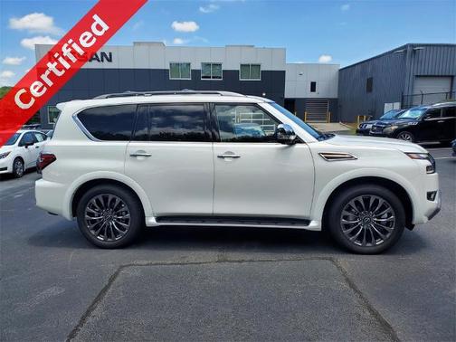 2024 Nissan Armada Platinum
