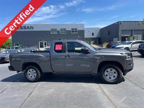 2022 Nissan Frontier S
