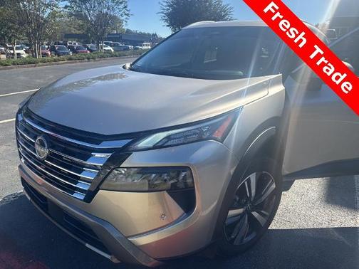 2025 Nissan Rogue SL