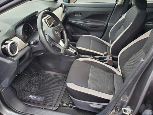 2022 Nissan Versa 1.6 SV