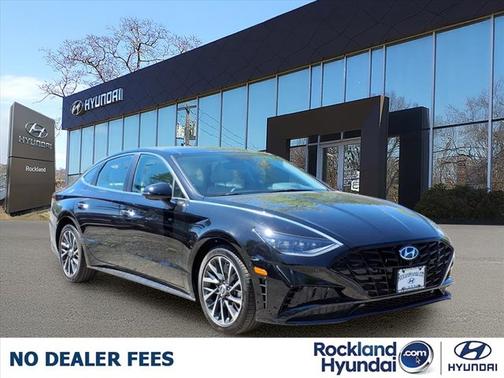 Black 2023 Hyundai SONATA Limited