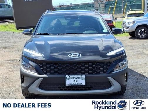 Black 2023 Hyundai KONA SEL