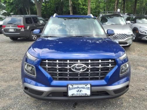 2024 Hyundai VENUE Limited