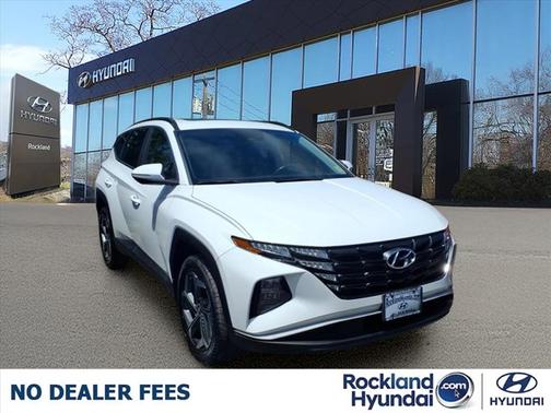 White 2023 Hyundai TUCSON SEL