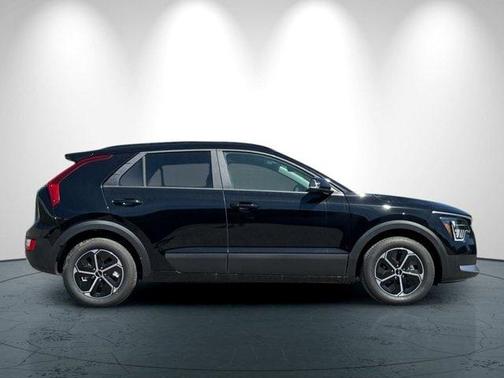 2025 Kia Niro Plug-In Hybrid EX