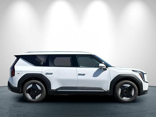 2026 Kia EV9 Wind