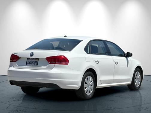 2012 Volkswagen Passat 2.5 S