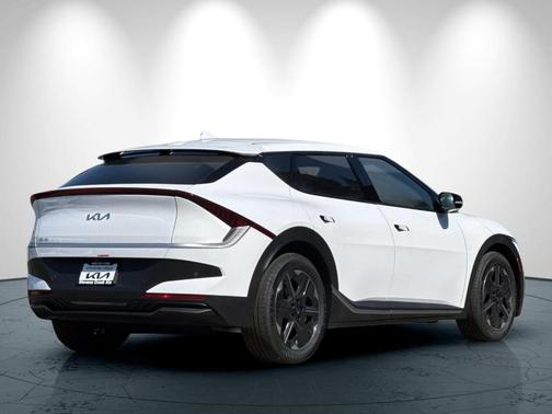 2025 Kia EV6 Light