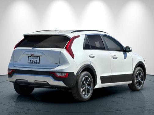 2025 Kia Niro EX