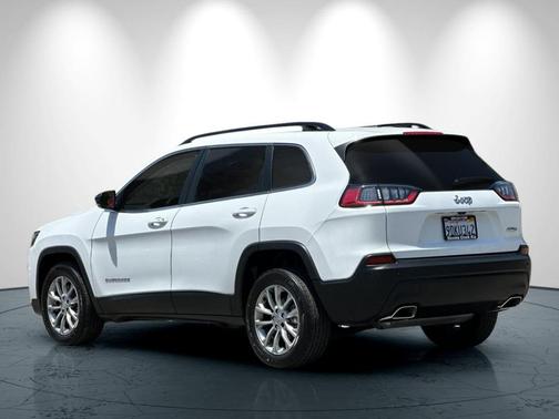 2022 Jeep Cherokee Latitude Lux