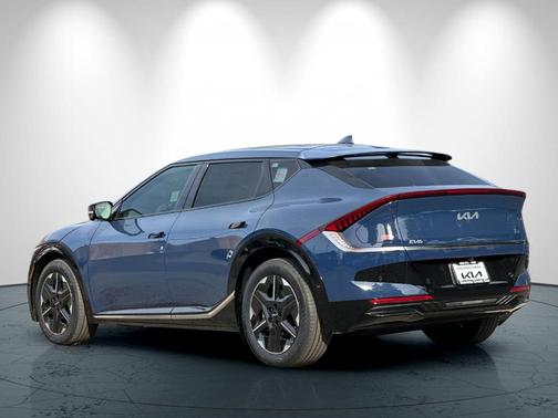2025 Kia EV6 Wind